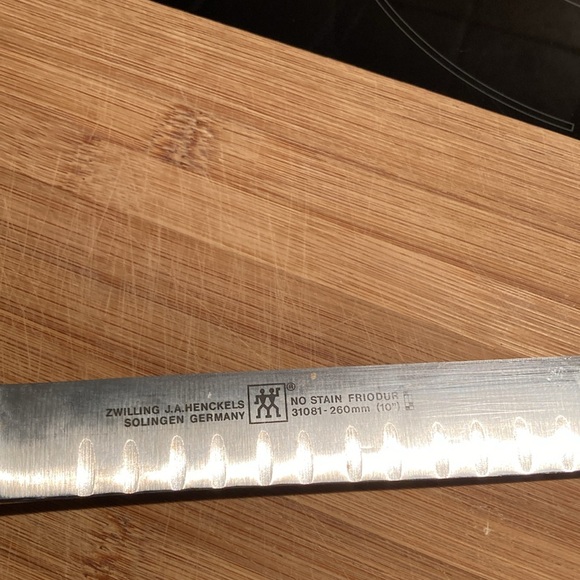 Zwilling Four Star 10" Solingen Slicing Knife - Picture 6 of 8
